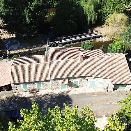 Ancien Moulin Avec Terrasse Et Cheminee, Country house